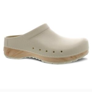 Dansko Kane Clog Mule Sand 39